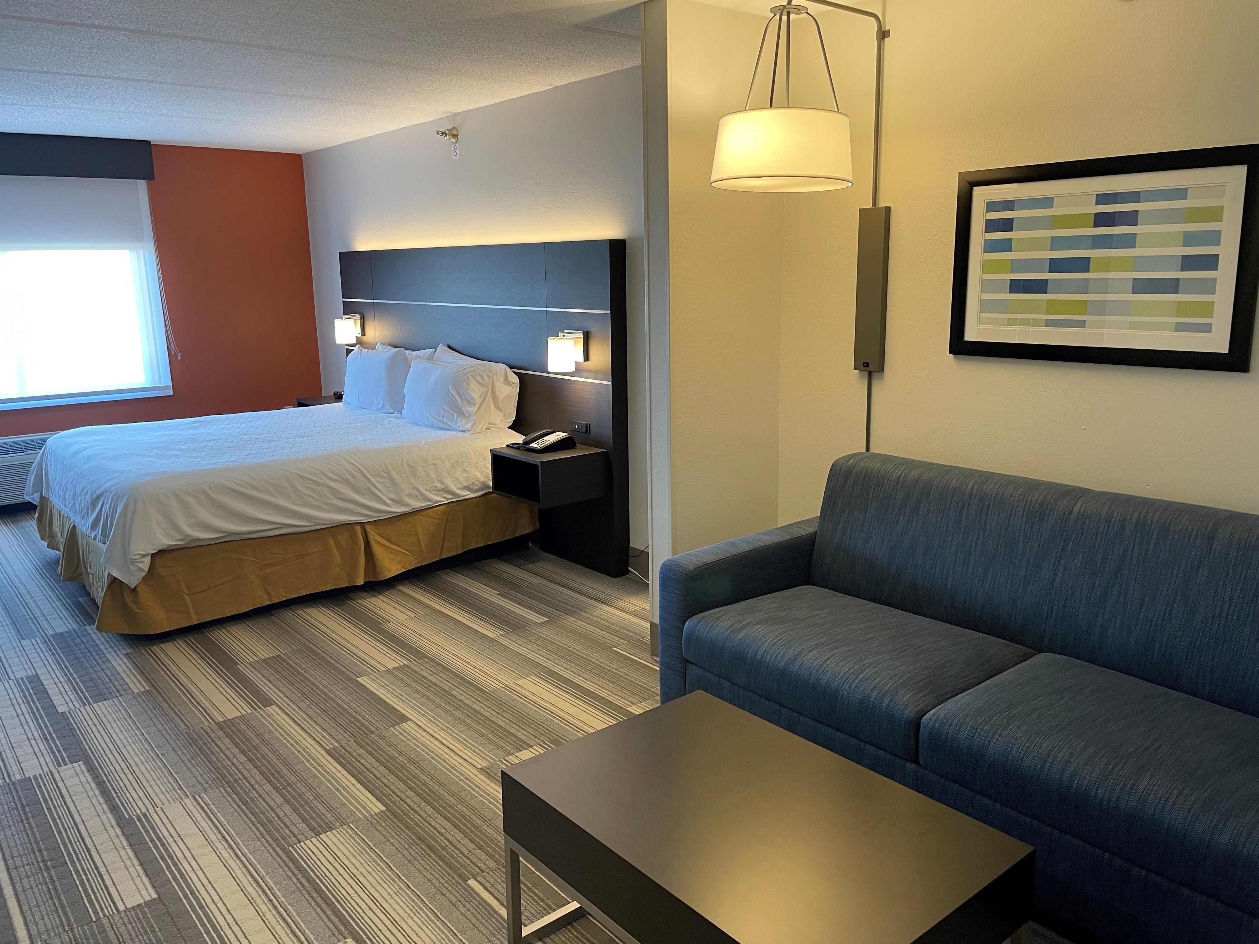 Holiday Inn Express Hotel & Suites Bluffton At Hilton Head Area By Ihg Exterior photo